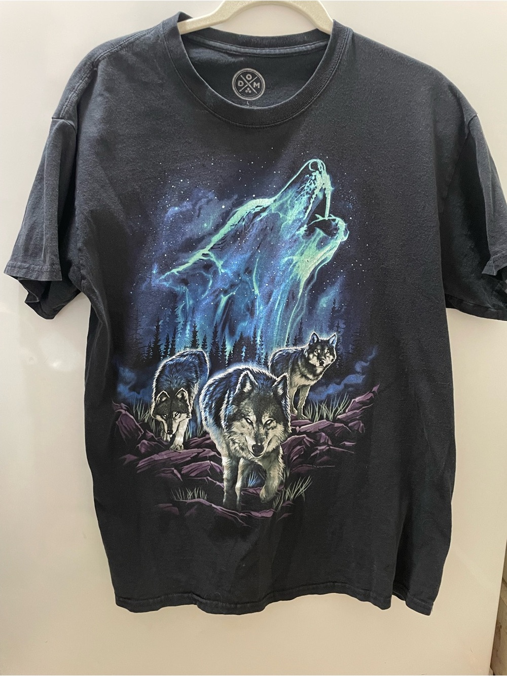 DOM Howling Wolf Wolves Pack Graphic T-Shirt Size L Celestial Spirit Animal